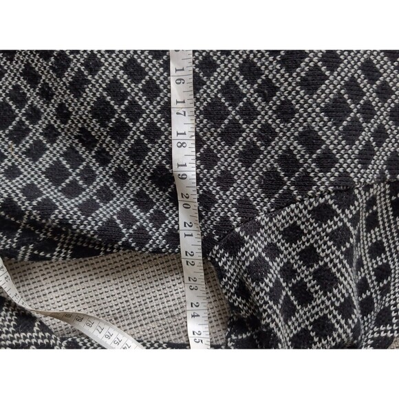 Vintage Tally-Ho Woman's M Knit Cardigan Sweater Black & White Argyle Print - Picture 9 of 9